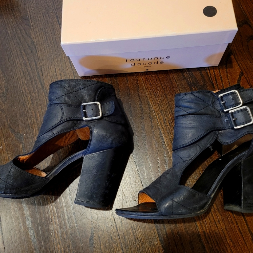 Lawrence Decade black open toe heels size 9 leather